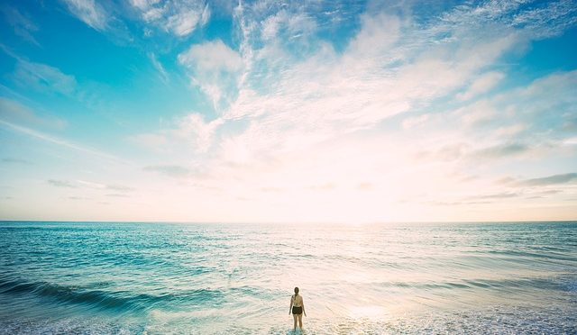 本当の空はもっと高く、本当の海はもっと深い